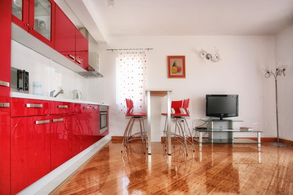 Apartments Villa Happy Mrcevac Extérieur photo