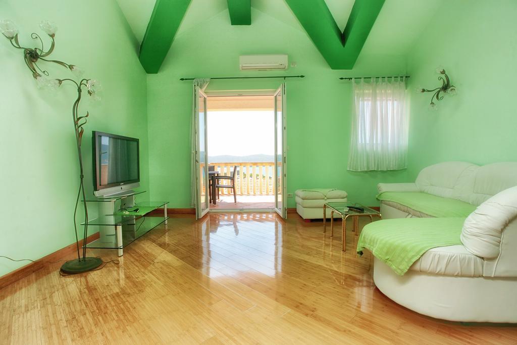 Apartments Villa Happy Mrcevac Extérieur photo