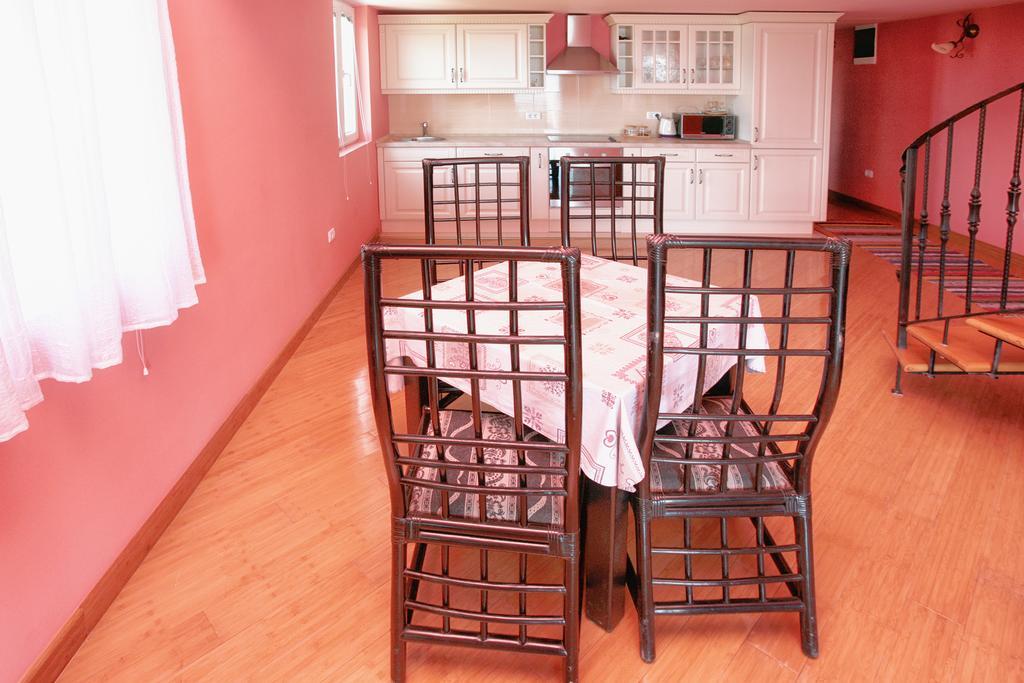 Apartments Villa Happy Mrcevac Extérieur photo